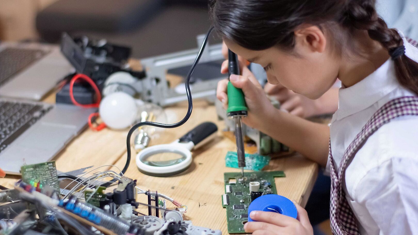 Nationaler Zukunftstag: Praxisnahe und unkonventionelle Einblicke in die Berufswelt